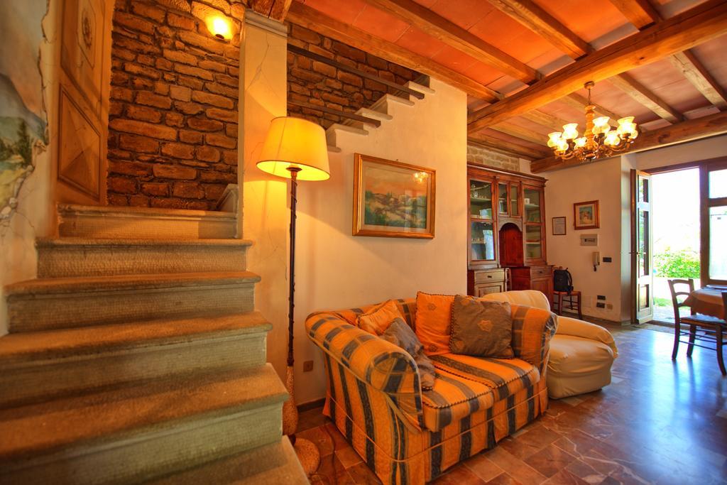 Villa Panzalla By Posarellivillas Santo Stefano A Tizzano Luaran gambar