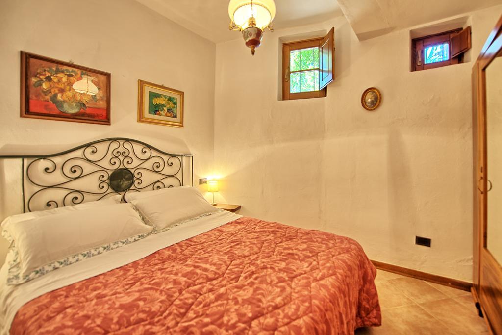 Villa Panzalla By Posarellivillas Santo Stefano A Tizzano Luaran gambar